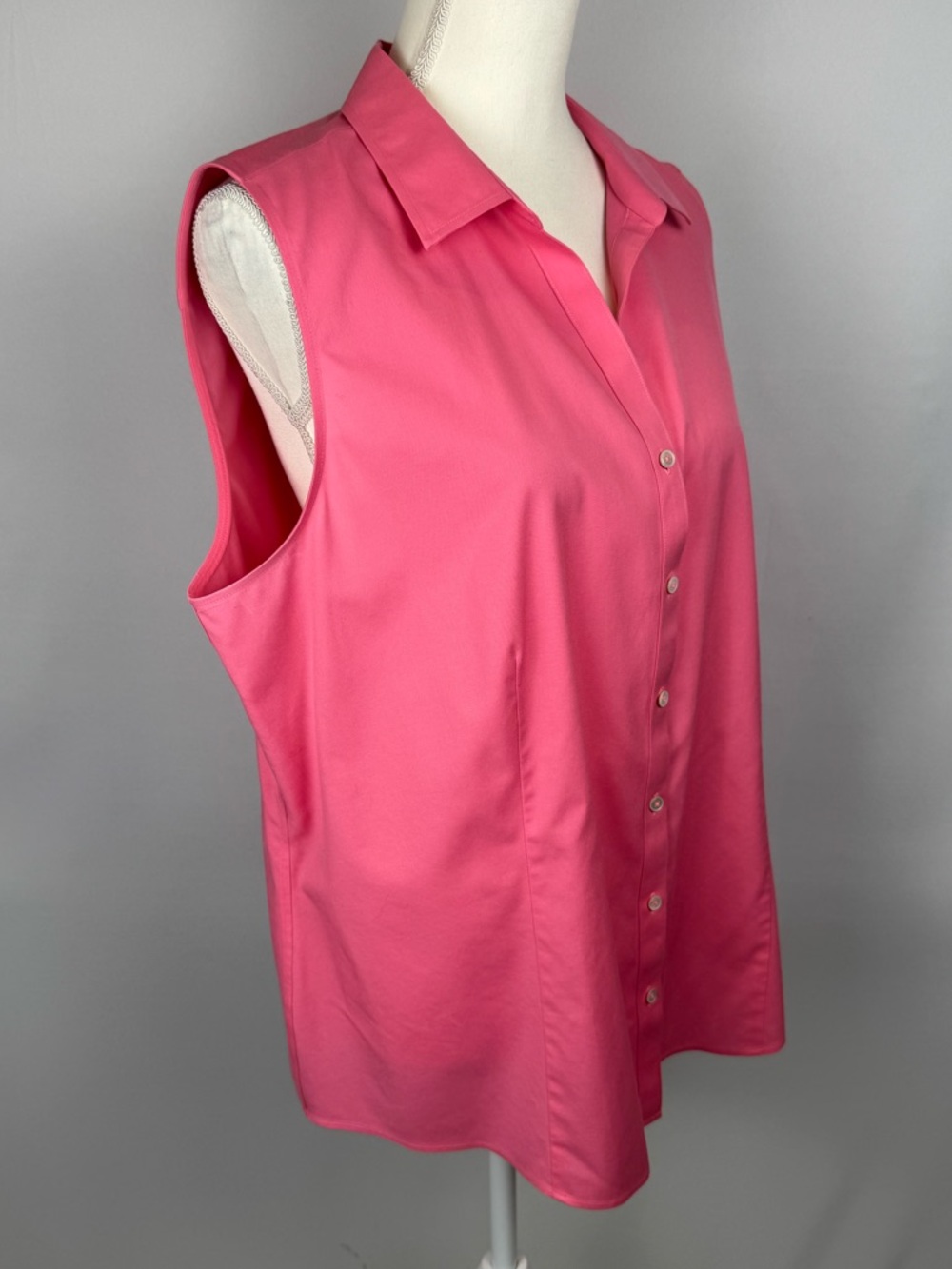 NWOT Talbots Sleeveless Perfect Shirt Non Iron Pink Coral Button Front Size 18 - Picture 3 of 8